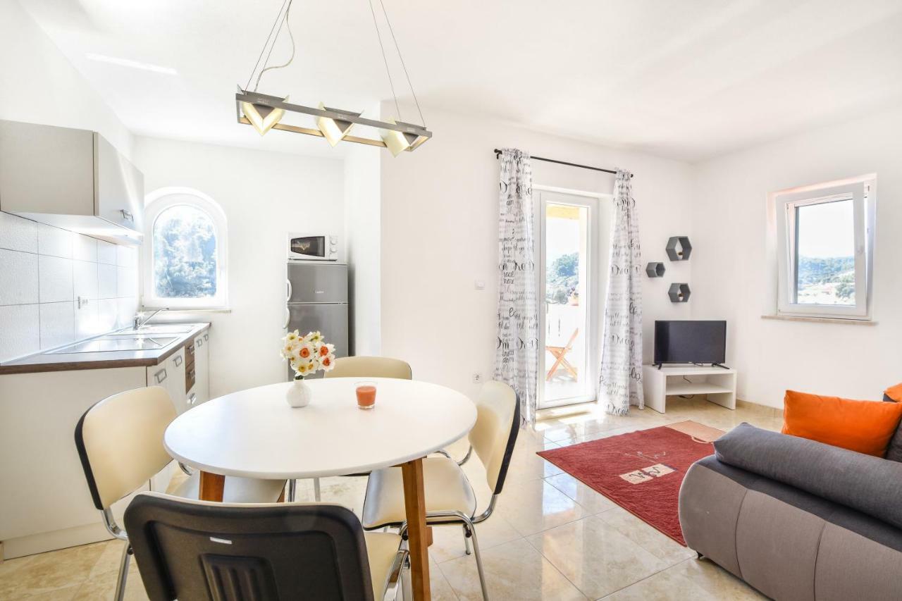 Villa Mar 1 - Luxury Apartments 푸치스차 외부 사진